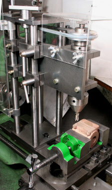 Milling Head for use on a centre lathe.